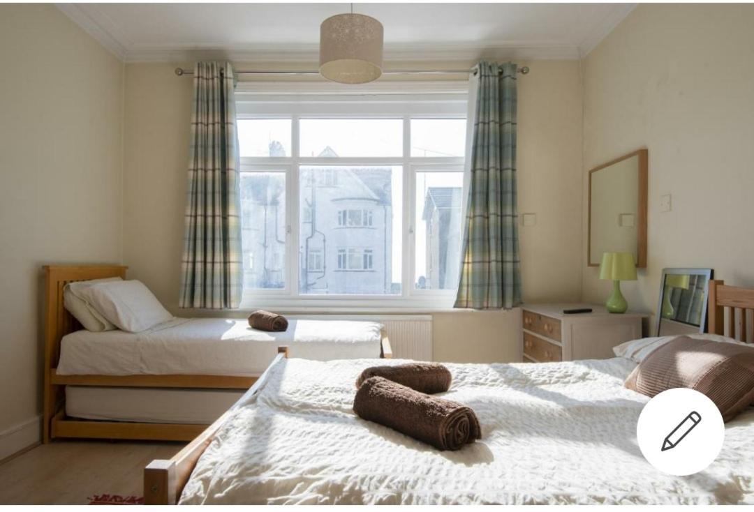 Coastal Chic Bed & Breakfast Bexhill-on-Sea Bagian luar foto